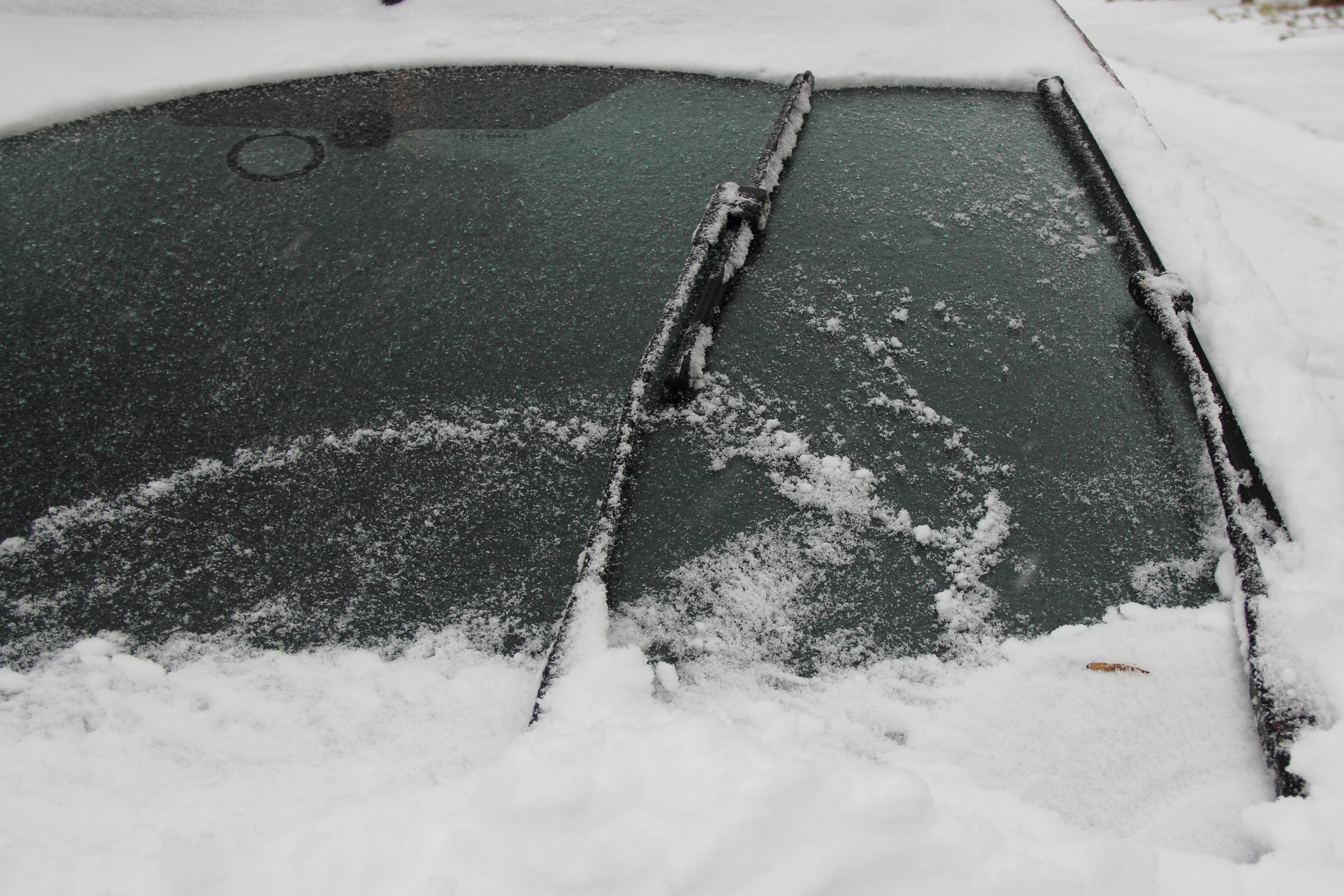 Replace Your Windshield Wiper Blades for Winter